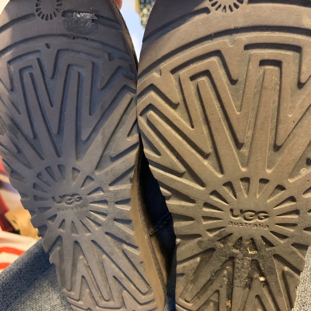 UGG Boots - Picture 3 of 3